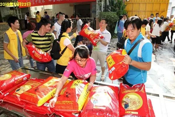 【博皓風(fēng)采】小寒天,大雪紛飛;踐愛行,陽(yáng)光普照-4