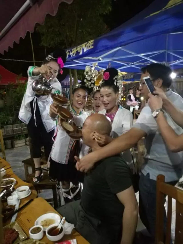 在侗鄉，有一種敬酒叫高山流水